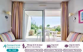 Dans un ecrin de verdure avec piscine partagee bel appartement aux Sables d Olonne